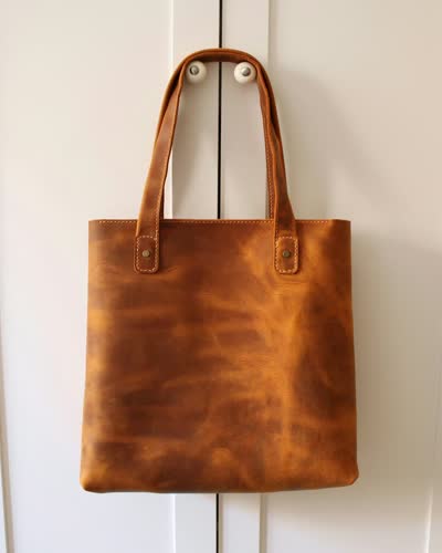 Women's Tan Leather Shoulder Bag